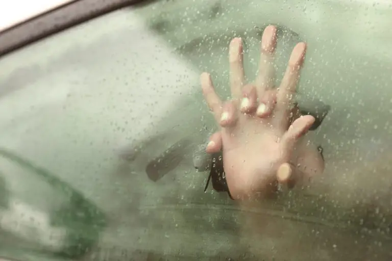 Adrenalina! Saiba como apimentar o sexo no carro
