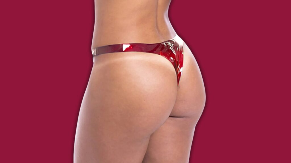 corpo de mulher com calcinha comestível