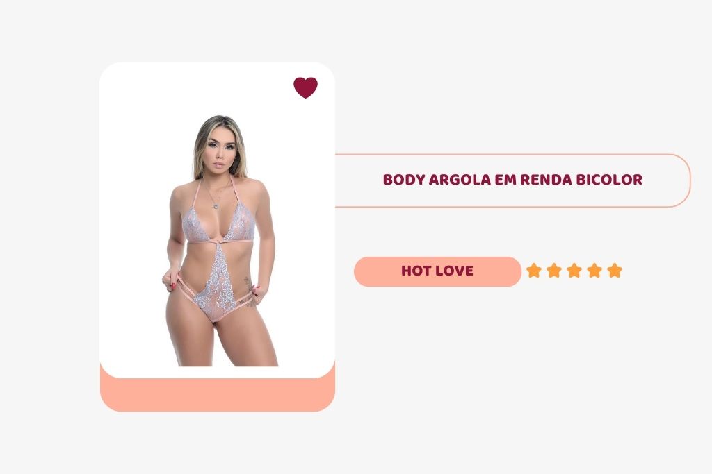 mulher loira vestindo body azul com rosa da hot love