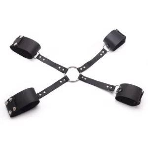 Algemas pretas para bondage.