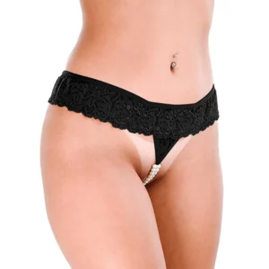 Mulher vestindo uma calcinha tailandesa preta, com pérolas e renda.