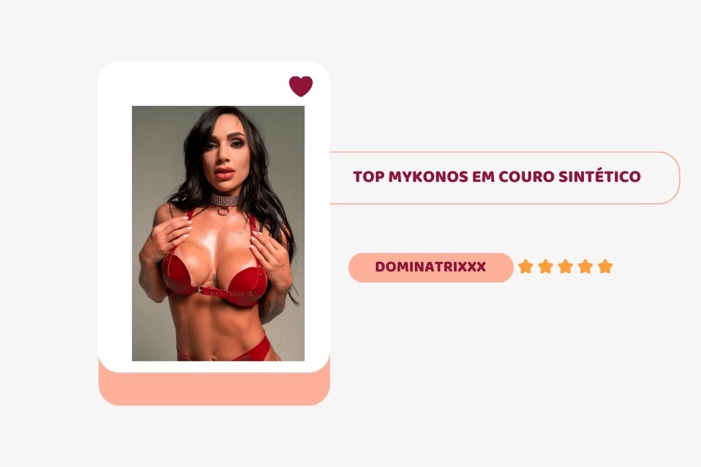 mulher morena usando top vermelho