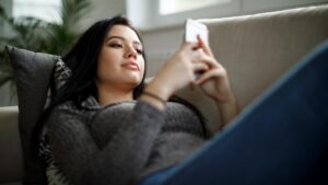 10 Brincadeiras Picantes para Transformar a Rotina a dois